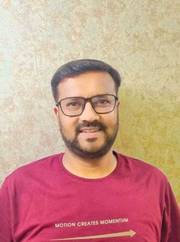 Ajay V Makwana